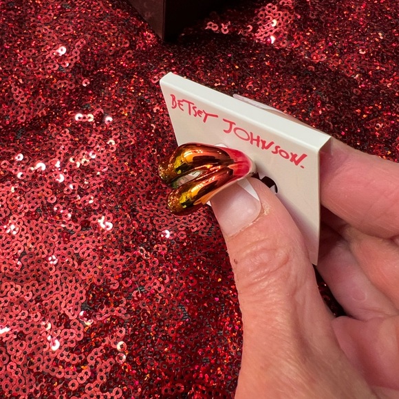 🌈Betsey Johnson Rainbow 🌈 Lips Ring-SZ 7.5-NWT - Picture 11 of 11